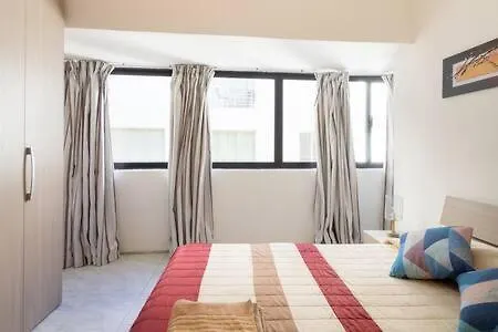 Surfside شقة