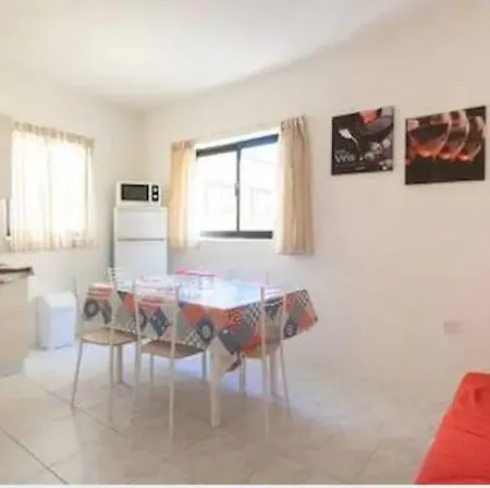 Surfside Apartment *
